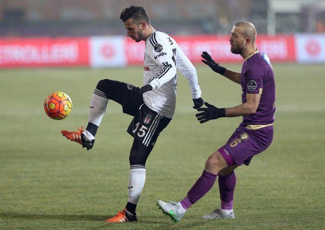 Osmanlıspor - Beşiktaş maçından kareler