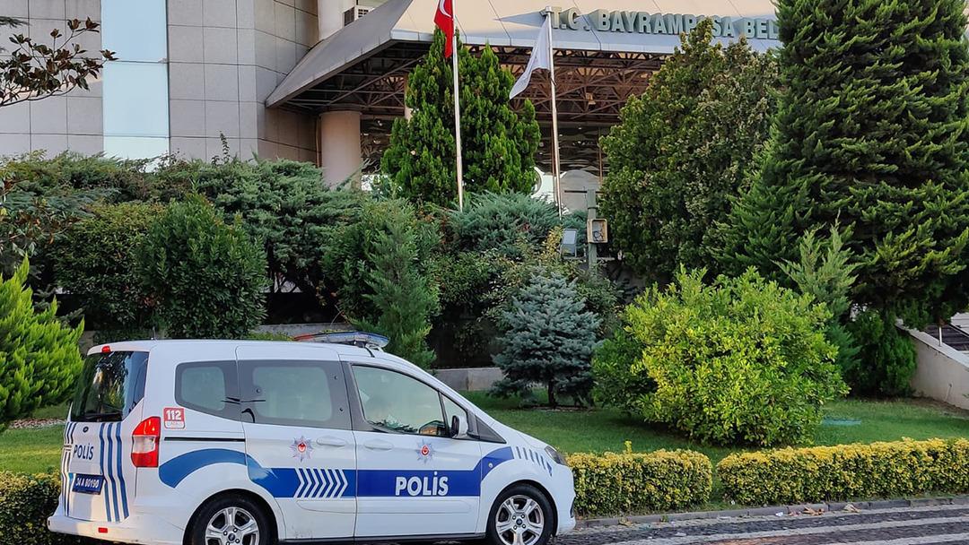 Son dakika: Bayrampaşa Belediyesine operasyon! Belediye Başkanı Hasan Mutlu gözaltına alındı 4