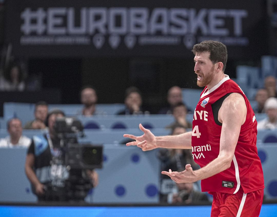 Yunanistan ı sürklase eden 12 Dev Adam Yunan basınında! Türkiye nin namağlup olması tesadüf değil" 8