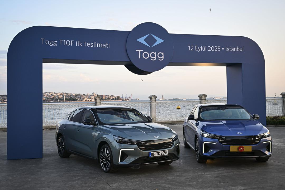 Cumhurbaşkanı Erdoğan’a Togg’un yeni modeli T10F hediye edildi! Test sürüşü yaptı 1