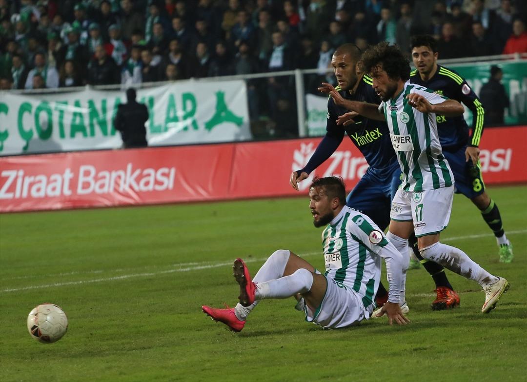 Giresunspor - Fenerbah&ccedil;e ma&ccedil;ından kareler