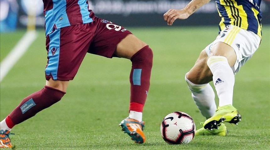 SON DAKİKA | 12 Dev Adam'ın maçıyla aynı saatteydi: Fenerbahçe-Trabzonspor derbisinin saati değişti!