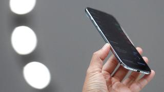 Cep telefonlarında yeni dönem! iPhone bunu ilk kez yaptı: Sim kartlar tarihe mi karışıyor?