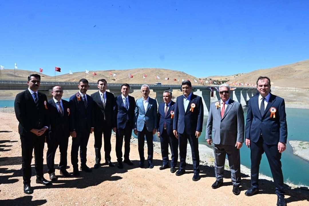 Bakan Uraloğlu toplu açılış töreninde konuştu: Tunceli de 3 proje ile  519 milyon liralık dev tasarruf 4