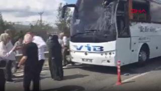 Otobüs, gemi çapası taşıyan TIR’a çarptı: 3 yaralı