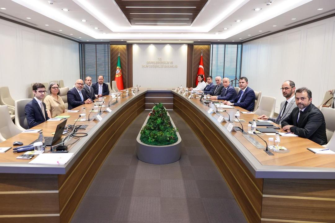 Bakan Kurum, Portekizli Bakan ile görüştü: Deprem bölgesindeki çalışmaları inceledi 1
