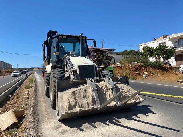 Kahramanmaraş ta feci kaza! İş makinesi iki kardeşe çarptı, bir çocuk hayatını kaybetti 1