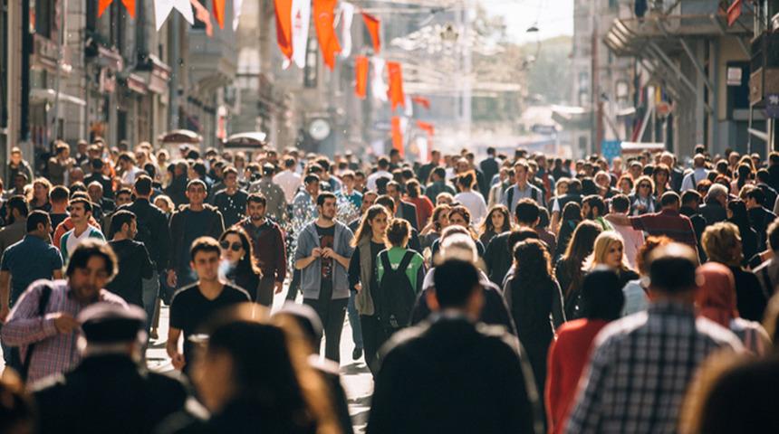 Tatil sonrası işe dönüşler başladı! Tatil sonrası depresyonuna dikkat! Uzmanı açıkladı: "Rutinlere dönmek adaptasyonu kolaylaştırıyor"