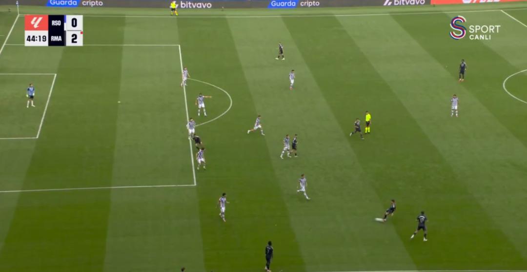 Real Madrid de Arda Güler yine iş başında! Real Sociedad ı da avladı... 1