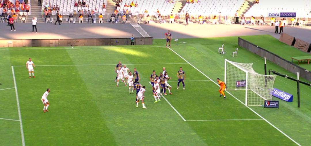 Galatasaray, Eyüpspor u da 2-0 mağlup ederek Süper Lig deki serisini devam ettirdi! 6