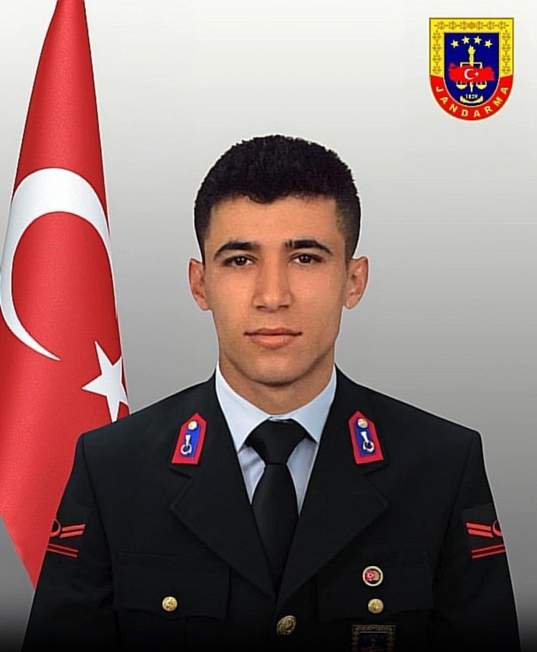 Bakan Yerlikaya dan şehit Uzman Çavuş Yücel Yeşil için başsağlığı mesajı 1