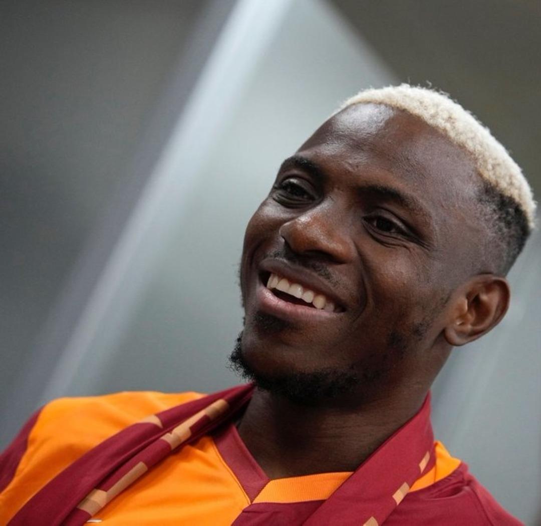 Galatasaray da teknik direktör Okan Buruk maç sonu Osimhen in durumunu açıkladı! 5