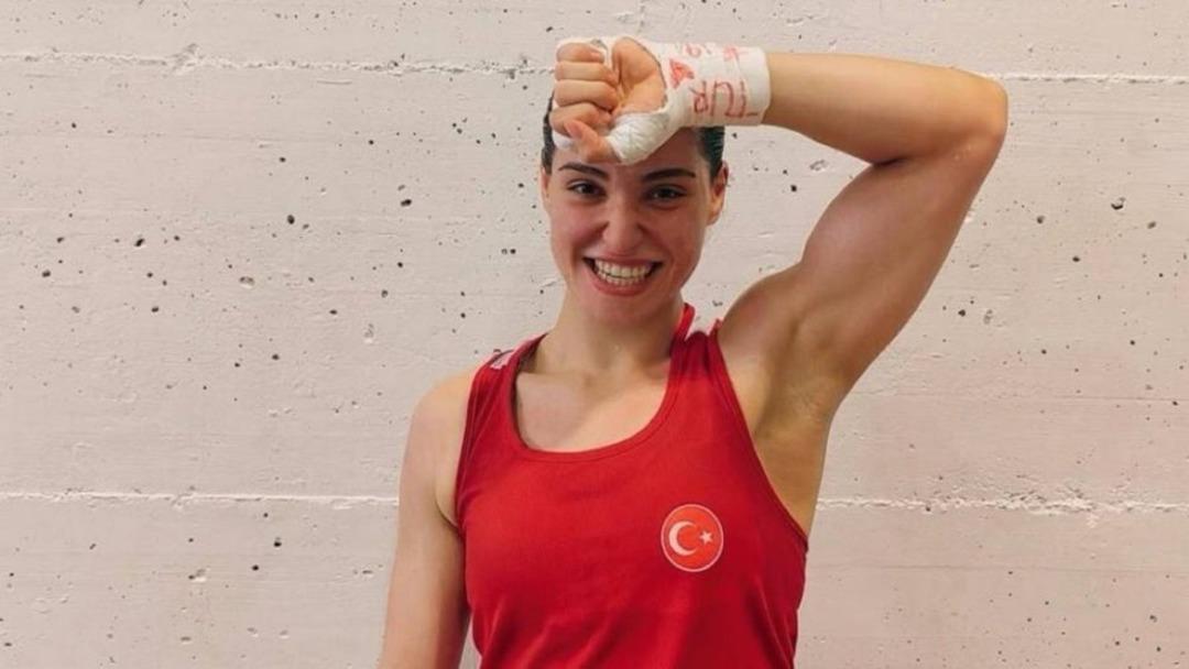 Dünya Boks Şampiyonası nda Büşra Işıldar finale kaldı! 1