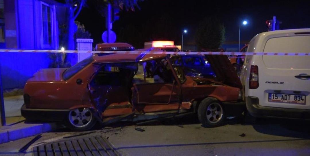 Burdur’da feci kaza: 1 ölü 4 yaralı 2