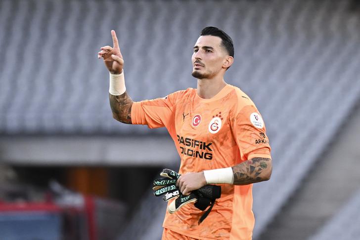 Nihat Kahveci Galatasaray'ın Eyüpspor karşısında aldığı 2-0'lık galibiyete rağmen demediğini bırakmadı! Yeni transfer olay sözler: Hiç beğenmedim G5