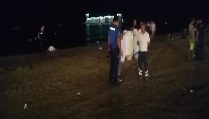 Mersin'de bir kişi gece denize girip, boğuldu