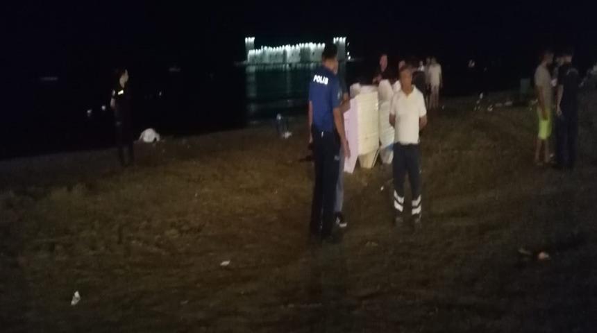 Mersin'de bir kişi gece denize girip, boğuldu