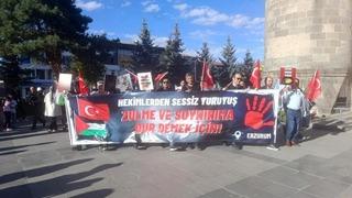 Sağlık çalışanları Gazze için yürüdü