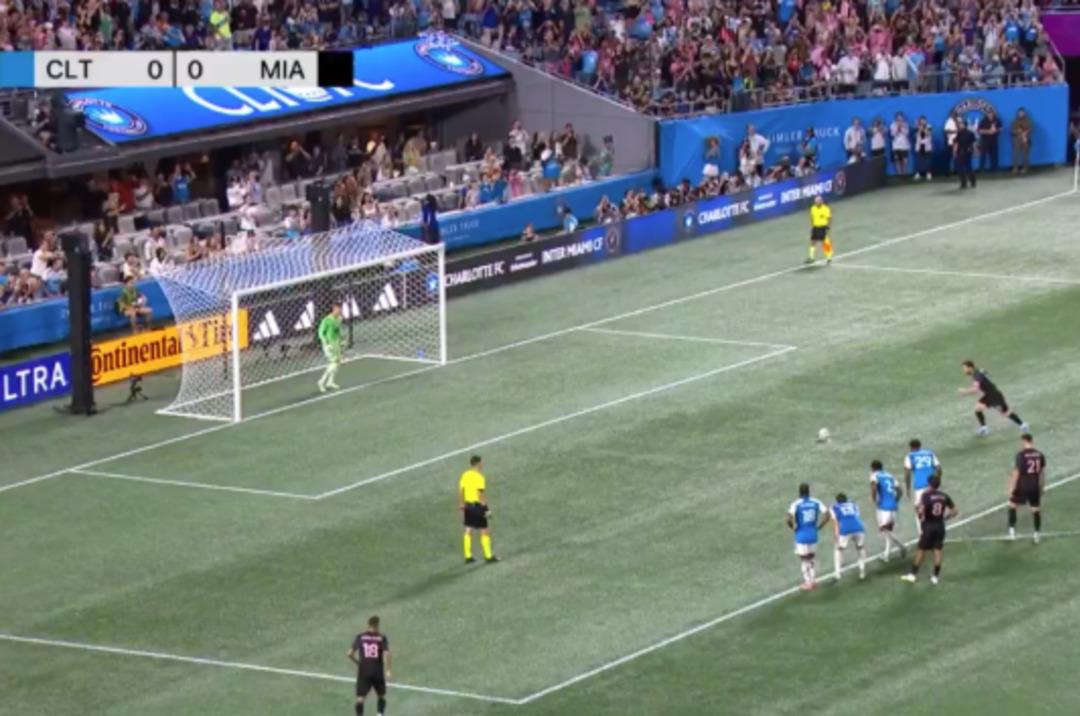 Lionel Messi’nin penaltısı faciaya dönüştü! Dünya onu konuşuyor... 2