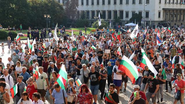 Euroya geçiş kararı almışlardı! Bulgaristan ayağa kalktı 'Titanik'e biniyoruz'