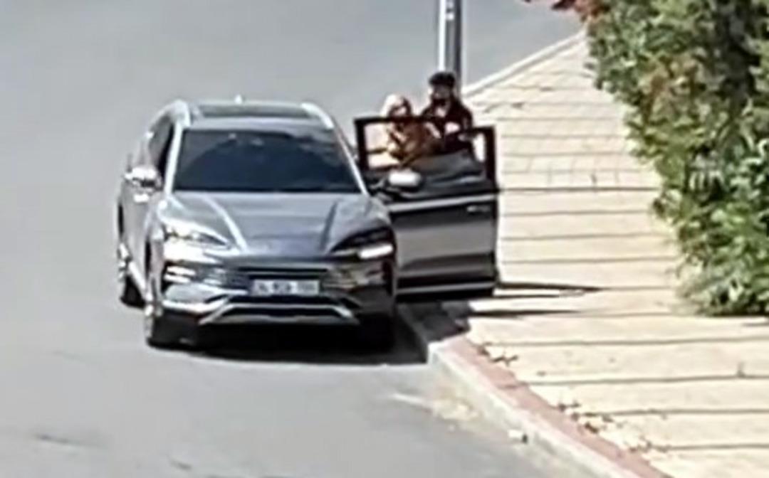 İstanbul da pes dedirten görüntü: Genç kadın Bırak diye bağırdı! 1