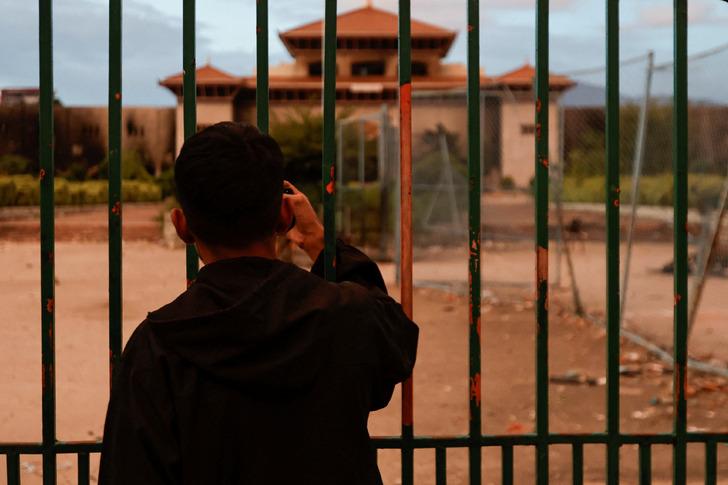 Nepal'de protestoların arkasındaki isim ortaya çıktı! Eski DJ 'Z kuşağı isyanı' öncüsü oldu: Devrimci gençlerden zafer pozları G5