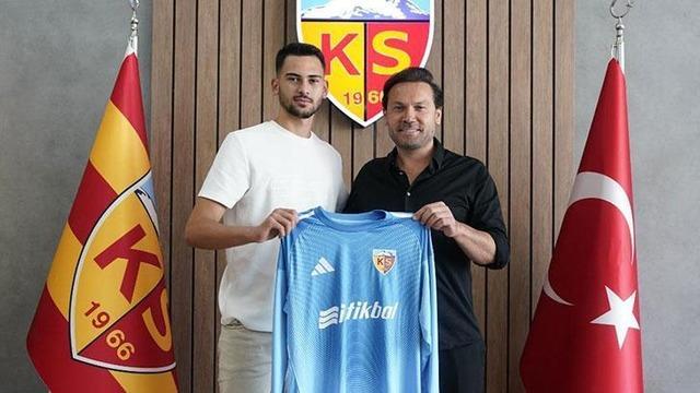 Kayserispor, Deniz Dönmezer ile 3 yıllık sözleşme imzaladı