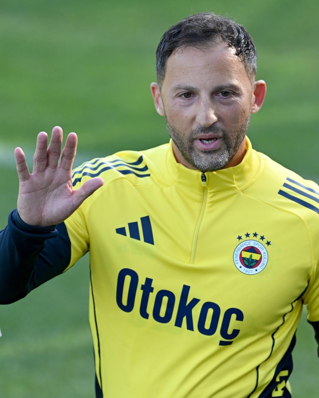 Fenerbahçe ile Trabzonspor arasındaki dev derbi öncesi 11 ler belli oldu! İşte maçtan önemli notlar... 4