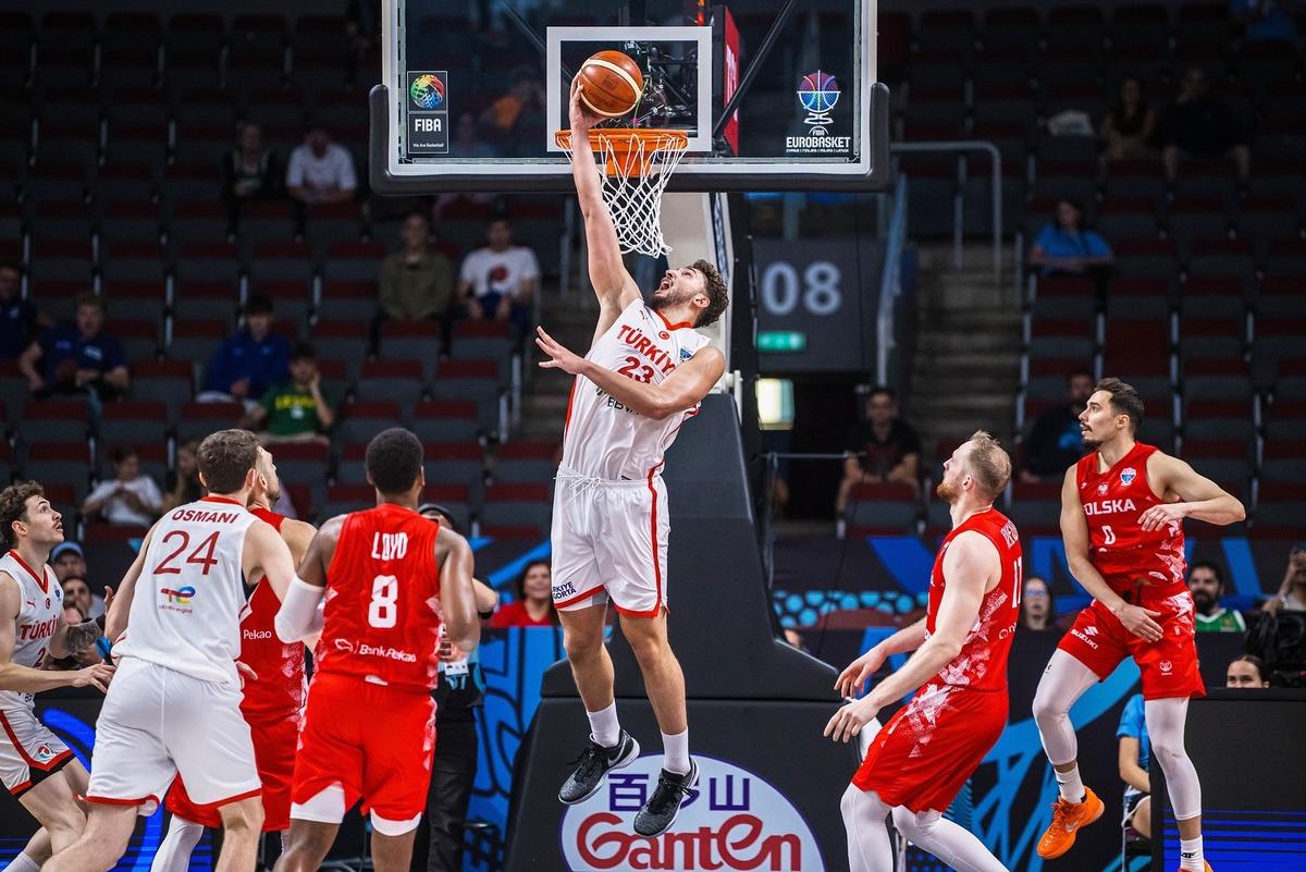 CANLI ANLATIM | Türkiye-Almanya basketbol maçı : Nefesler tutuldu, hedef şampiyonluk! CANLI ANLATIM 1