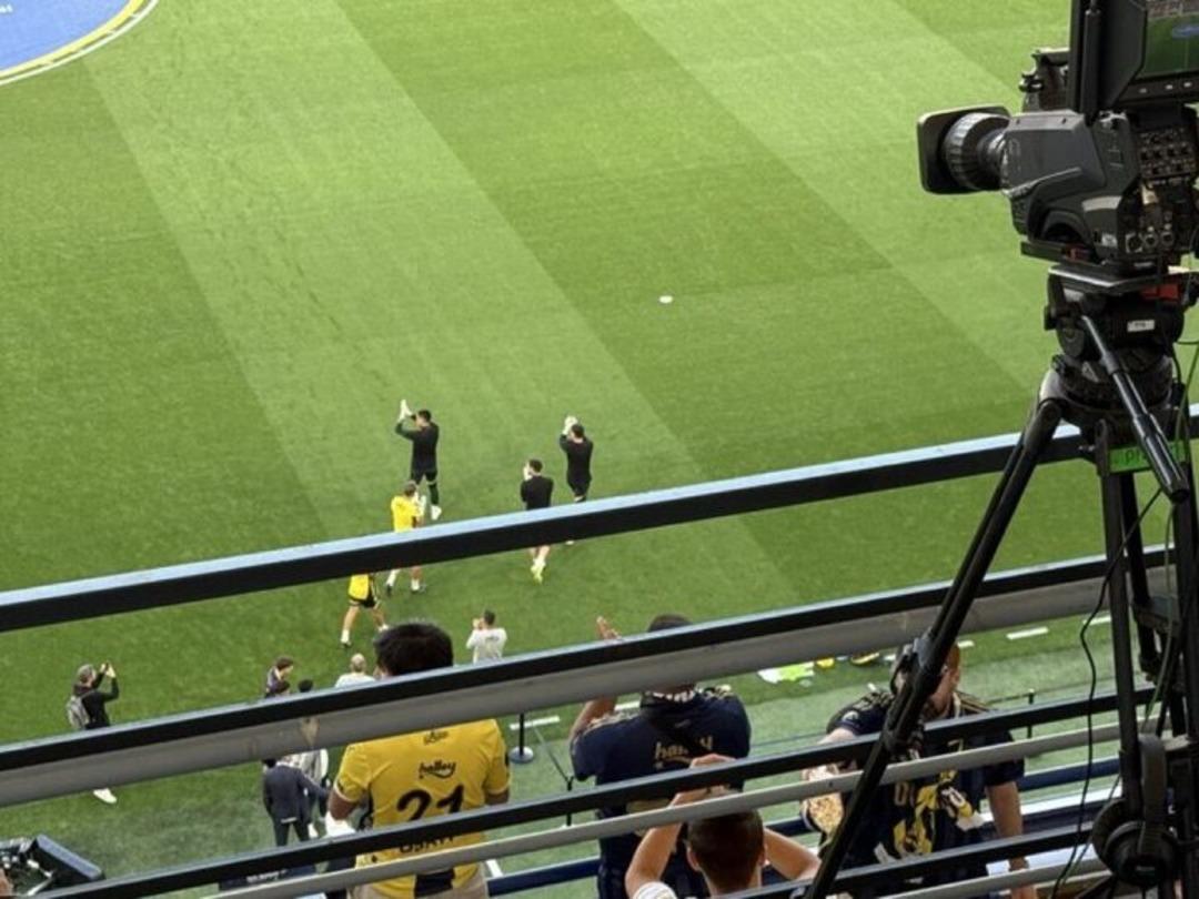 Fenerbahçe taraftarından Galatasaray a olay gönderme! Ederson için tezahürat yaptılar... 1