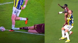 Dev derbide 5 dakika arayla kırmızı kart ve gol iptal kararı geldi! ortalık karıştı...