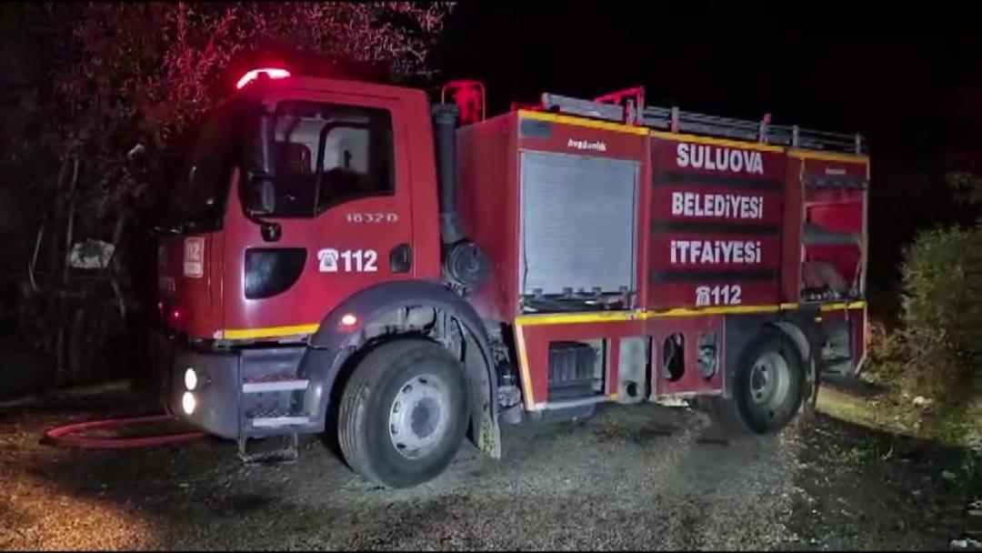 Yangını söndürürken dehşeti yaşadılar! Tüp bomba gibi patladı... İşte o anlar 3