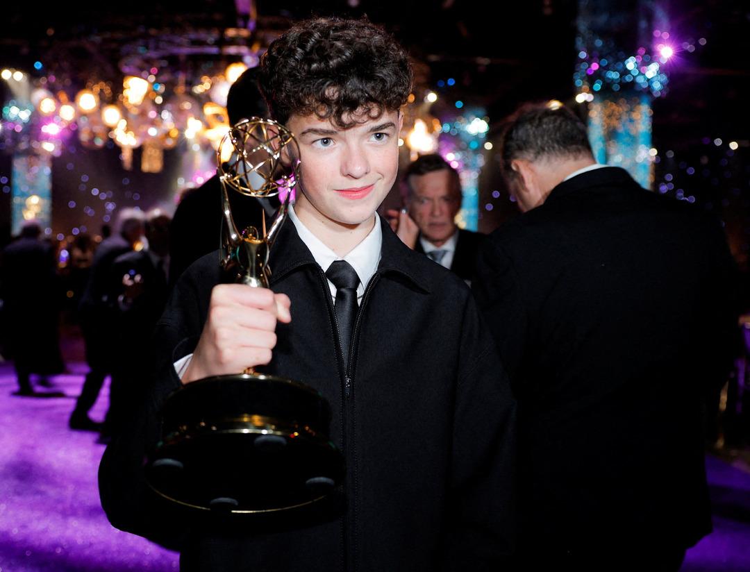 2025-09-15T042645Z_2129541507_HP1EL9F0BDBBW_RTRMADP_3_AWARDS-EMMYS
