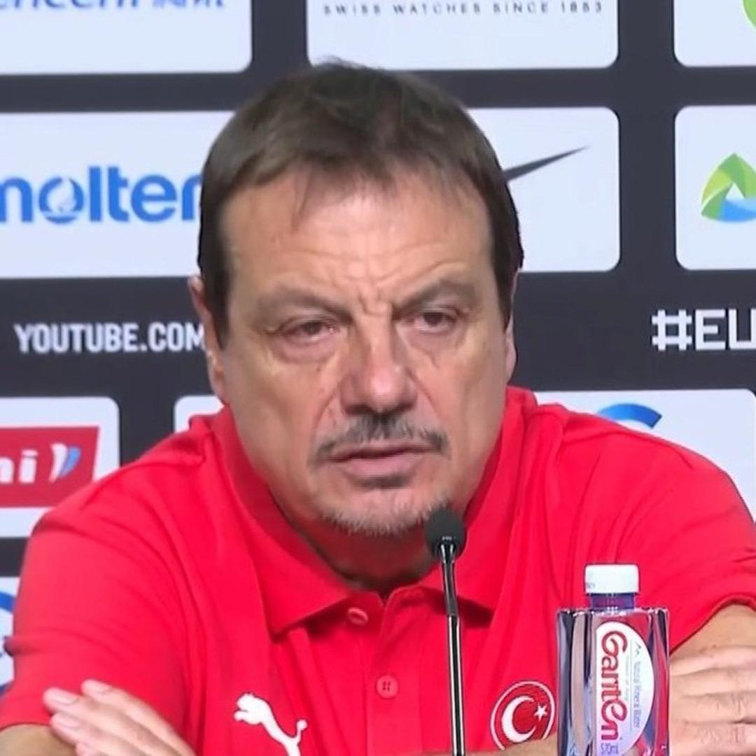 EuroBasket 2025 finalinde Almanya ya kaybeden 12 Dev Adam da koç Ergin Ataman gözyaşlarına hakim olamadı! Aldığı ödüle bile sevinemedi... 3