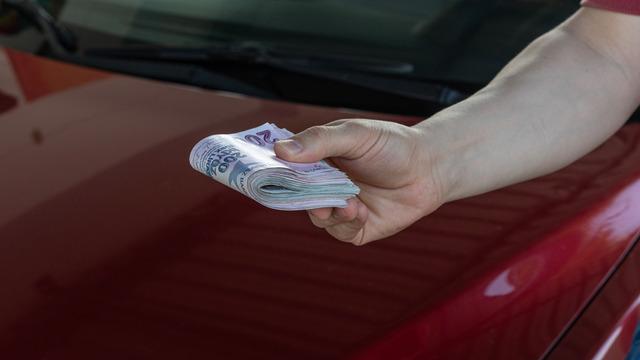 İkinci elde 'sakin' seyir! Araba almak isteyenlere 'fiyat' uyarısı... İşte en düşük rakamlar