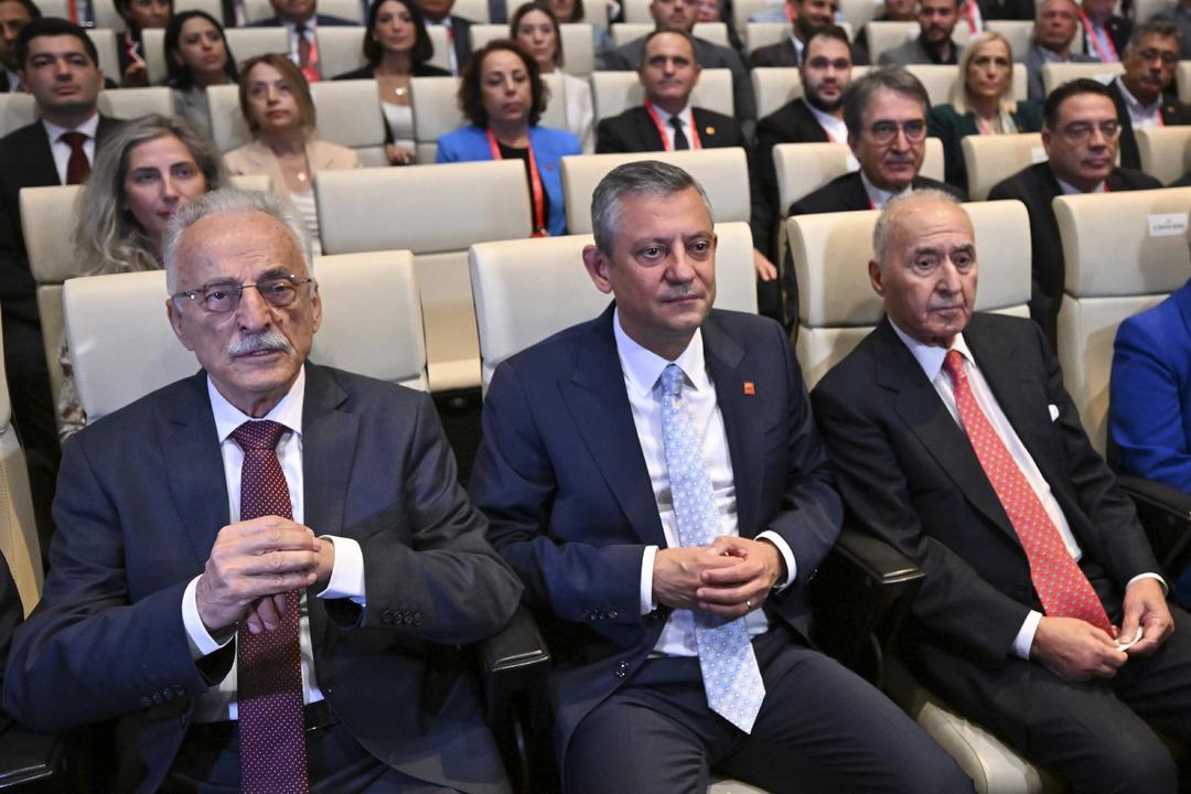 Hikmet Çetin den gündem olacak Kılıçdaroğlu sözleri: Üst düzeydekilerle temas içinde 3