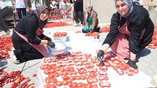 Yapımı 2-3 gün sürüyor! Kavanozu 250 TL: Siparişlere yetişemiyorlar