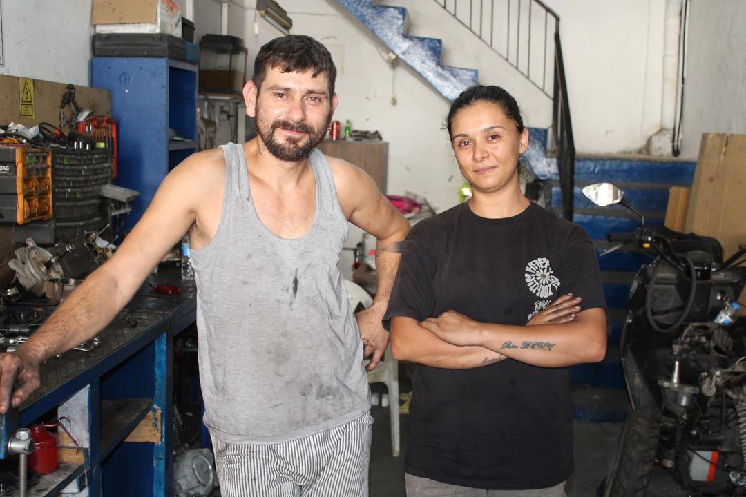 Eşine destek olmak için başladı: Motor ustası oldu! Hayriye ustanın azmi kadınlara ilham oldu... 6