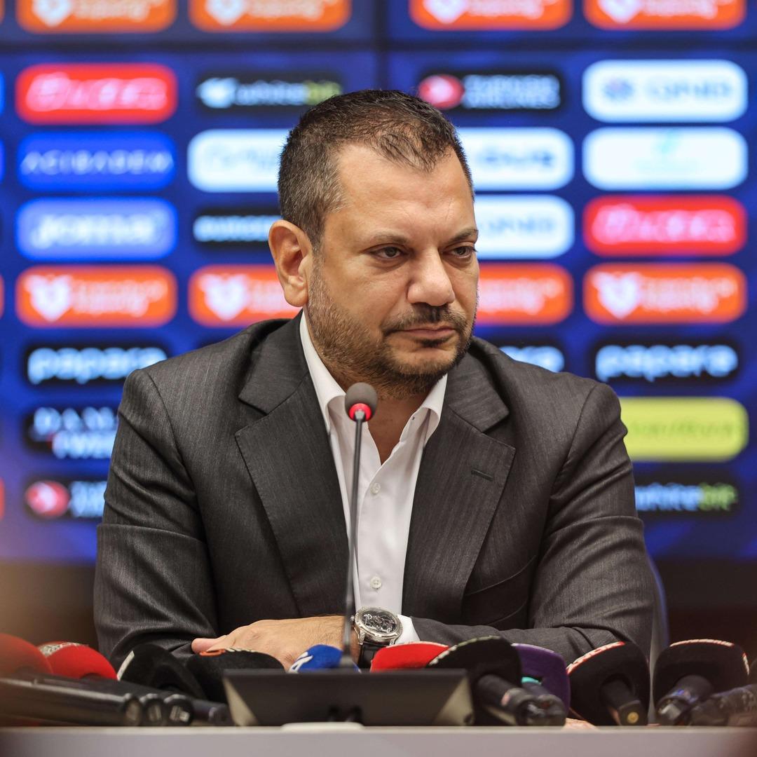 Trabzonspor Başkanı Ertuğrul Doğan dan Ali Koç a anında yanıt geldi! Doğan Kirlettiğiniz şampiyonluk kupamız orada oldukça da yüzünüz gülmeyecektir... 3