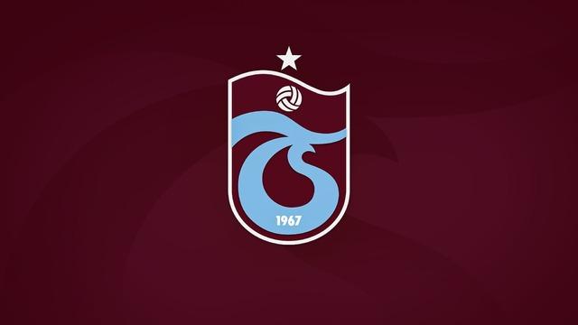 Trabzonspor Başkanı Ertuğrul Doğan'dan Ali Koç'a anında yanıt geldi! Doğan ''Kirlettiğiniz şampiyonluk kupamız orada oldukça da yüzünüz gülmeyecektir...''