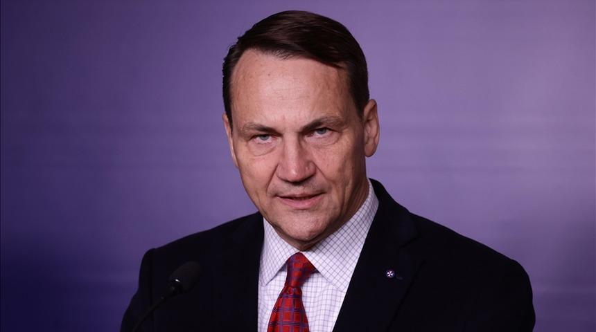 Polonya Dışişleri Bakanı Sikorski, Rusya'nın İHA ihlalleriyle NATO’yu test ettiğini söyledi