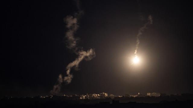 İsrail katliamına devam ediyor! Gazze'ye kara harekatı başlatıldı