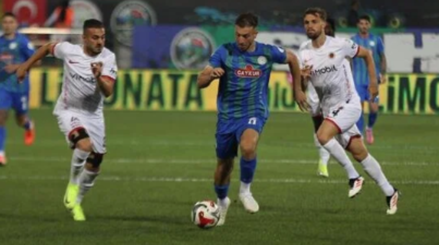 Süper Lig'de inanılmaz son! Galibiyet 90+3'te geldi, 90+9'da penaltı kaçtı