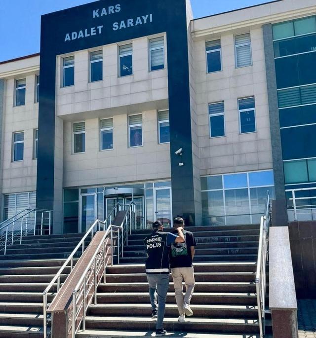 Kars’ta uyuşturucu ele geçildi 1