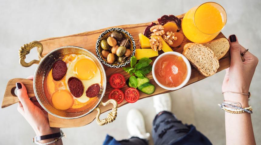 Kahvaltı saatiniz ölüm riskini artırıyor olabilir! Kahvaltı yaptığınız saate dikkat! Bilim uyardı…