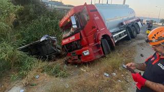 Korkutan kaza! Akaryakıt tankeri ile minibüs çarpıştı... Yaralılar var