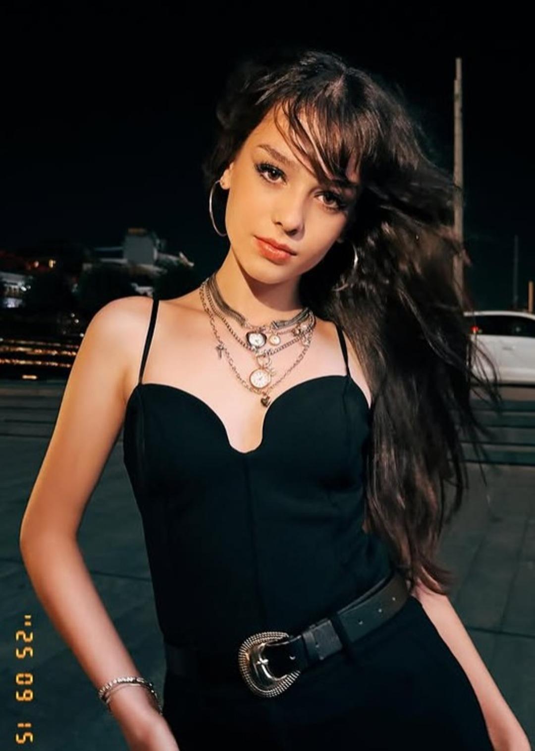ayça 3