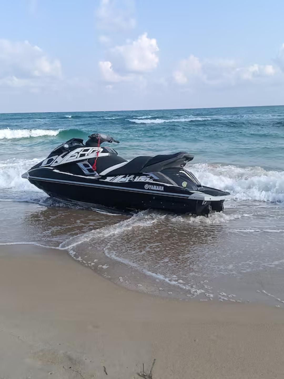 Eşi benzeri görülmemiş yolculuk! Bir yıl sonunda Avrupalı yetkililer de şaşkın: Jet-ski yle 12 saat sürdü, ChatGPT de kurtaramadı 2