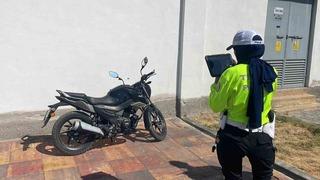 Karaman’da devrilen motosikletin sürücüsü yaralandı