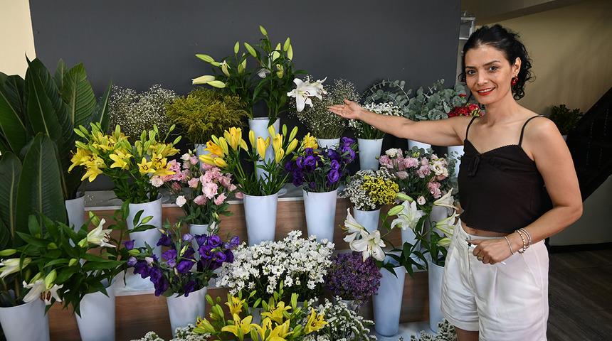 Bu sektörde trendleri sosyal medya belirliyor: Çiçek sektöründe tercihler gençlerden geliyor…